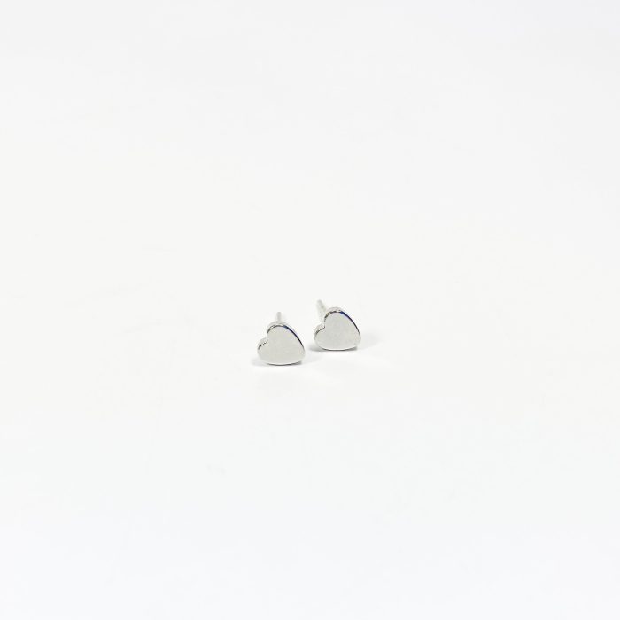 Brinco de coração liso dourado