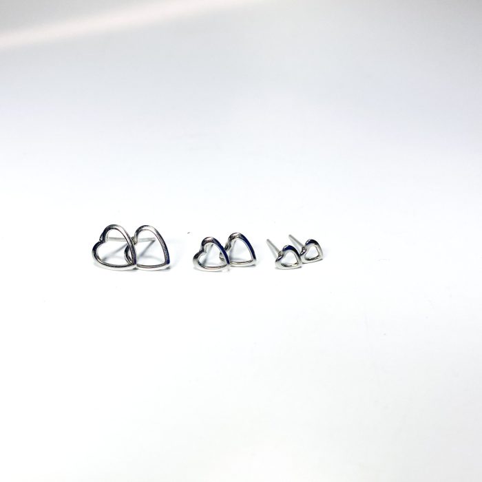 Trio de brincos de corações chapados em ródio