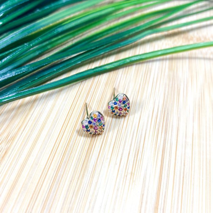 Brinco de coração com pedras coloridas dourado